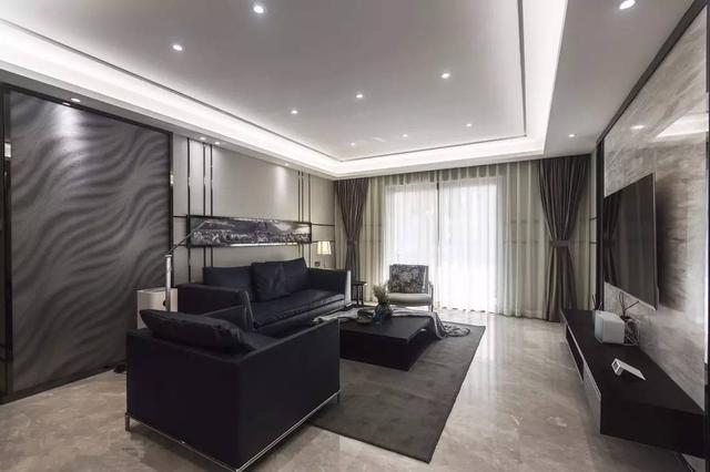 把不銹鋼條嵌到墻上，簡單點綴好高檔！